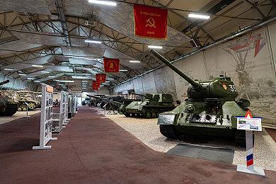 恐怖冒险新作《邪吟》11月3日发售 全新预告发布